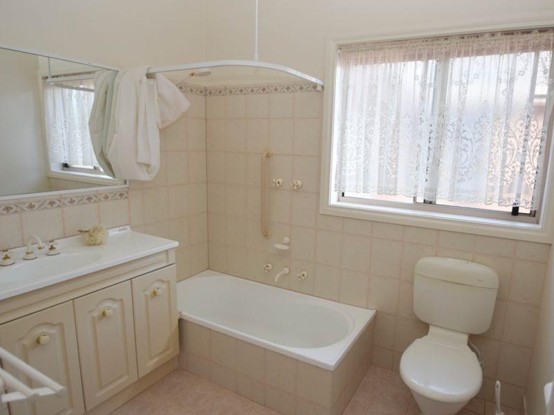 1/4 Colleen Close, Wangaratta VIC 3677