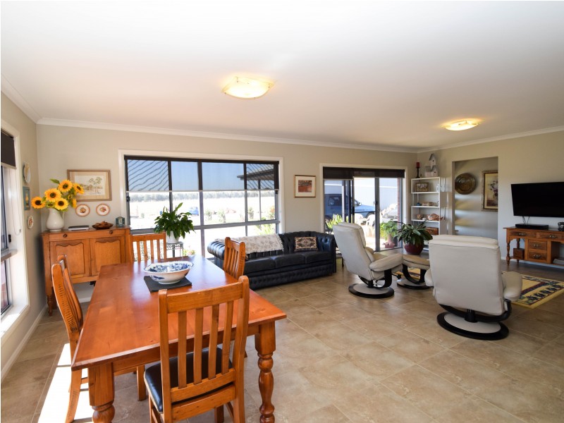 263 McPhails Road, Bundalong VIC 3730