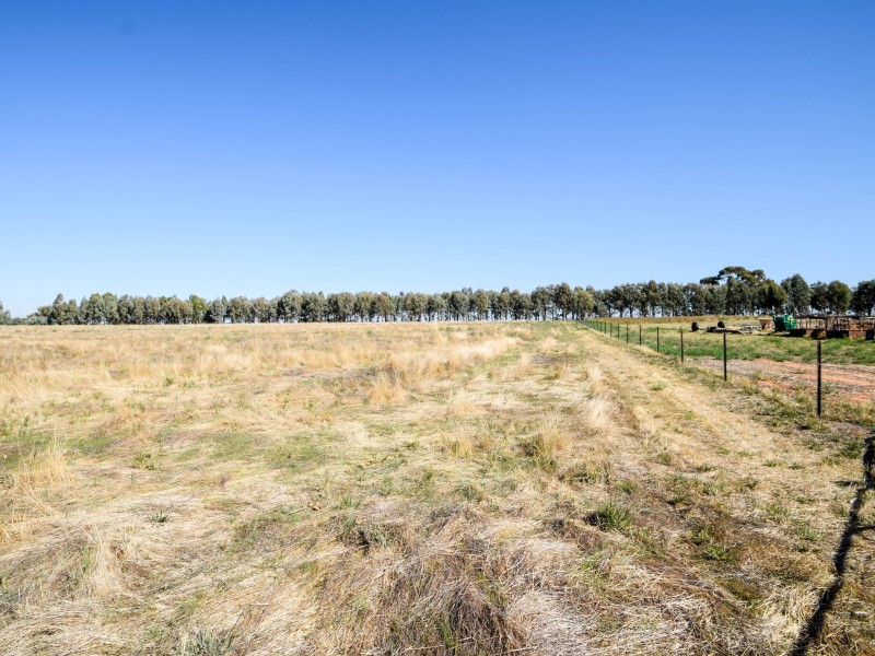 263 McPhails Road, Bundalong VIC 3730