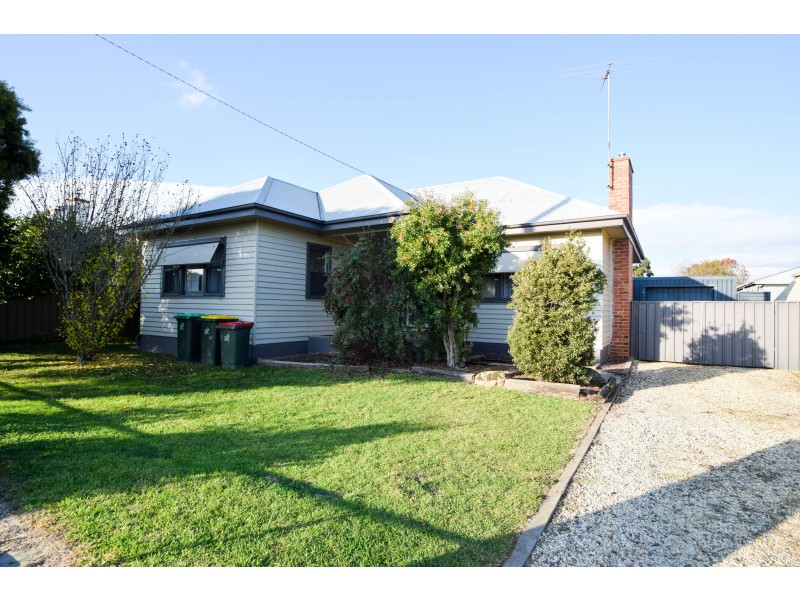 9 Younger Street, Wangaratta VIC 3677