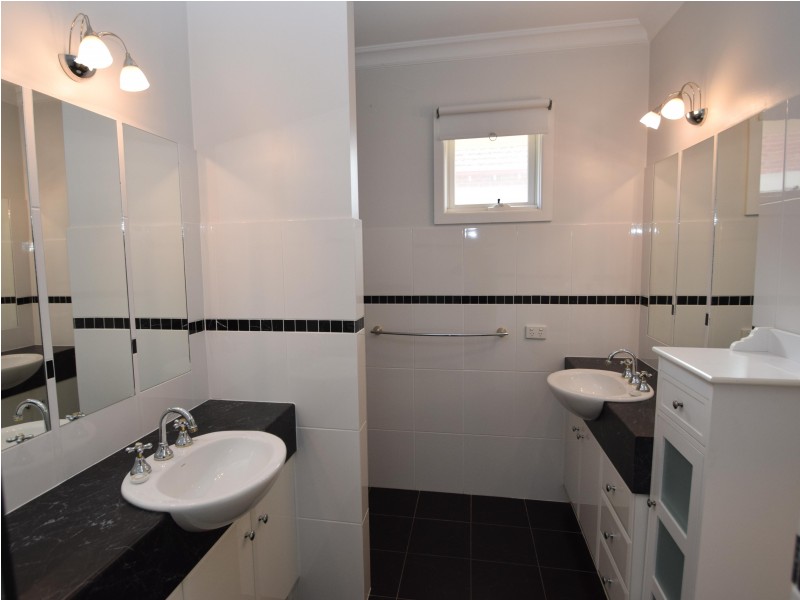 21 Murdoch Road, Wangaratta VIC 3677