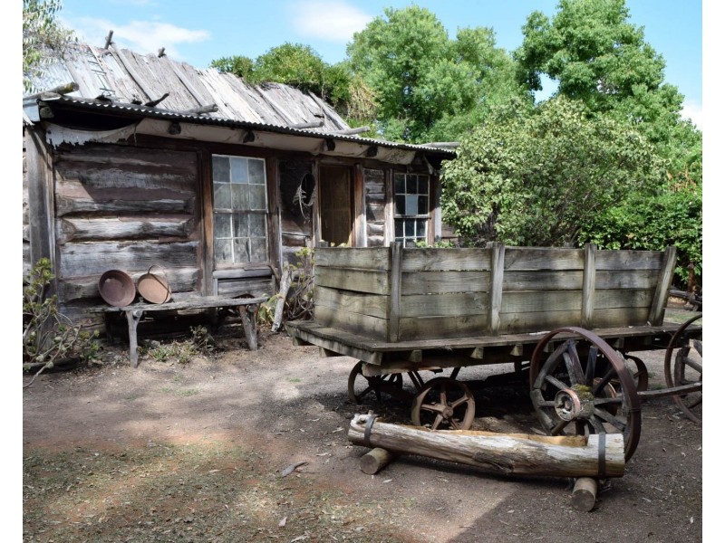 35 Gladstone Street, Glenrowan VIC 3675