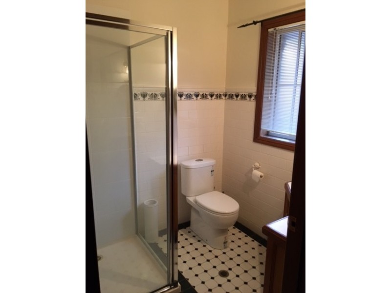 8 Pelican Court, Wangaratta VIC 3677