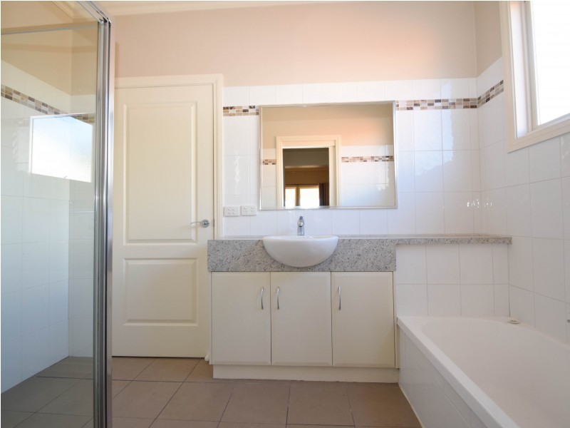 56 Green Street, Wangaratta VIC 3677