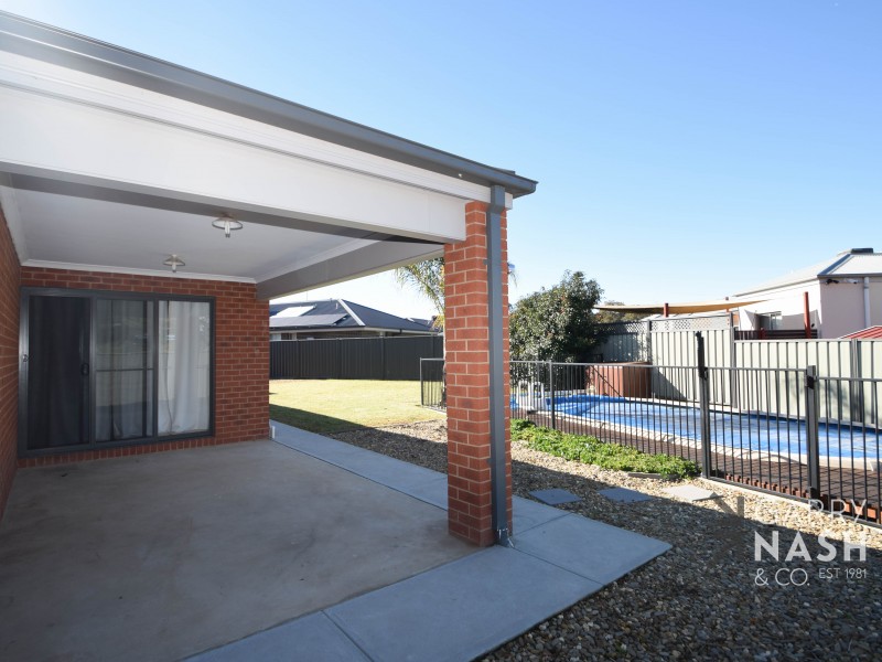 11 Wooloona Court, Wangaratta VIC 3677