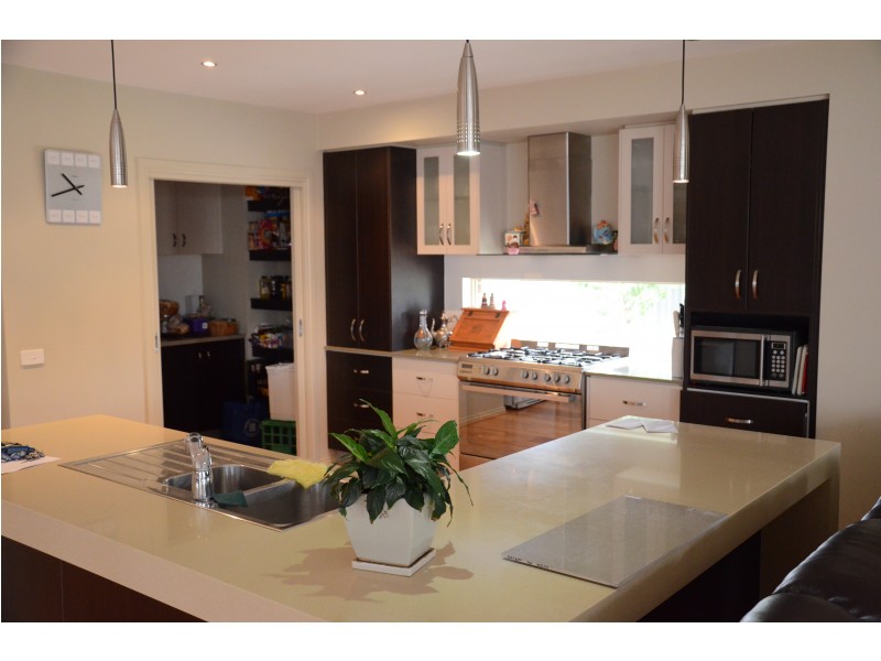 60 Cambridge Drive, Wangaratta VIC 3677