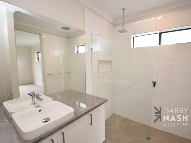 52 Kingfisher Drive, Wangaratta VIC 3677