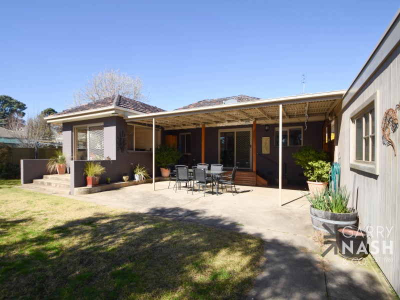 6 Medowra Avenue, Wangaratta VIC 3677