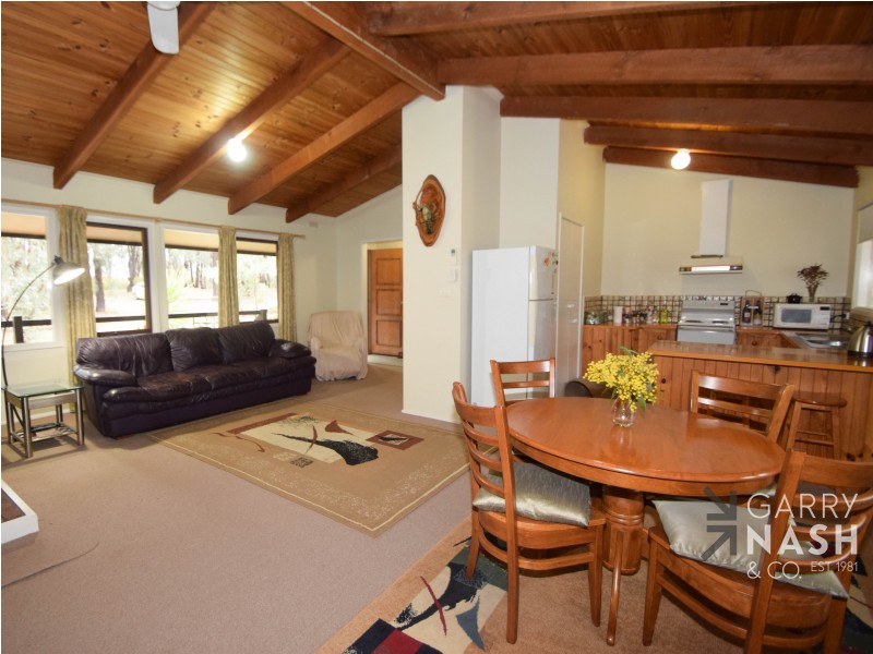 1641 Almonds Road, Boweya North VIC 3675