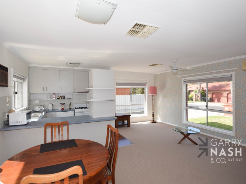 1/2 Grace Court, Wangaratta VIC 3677