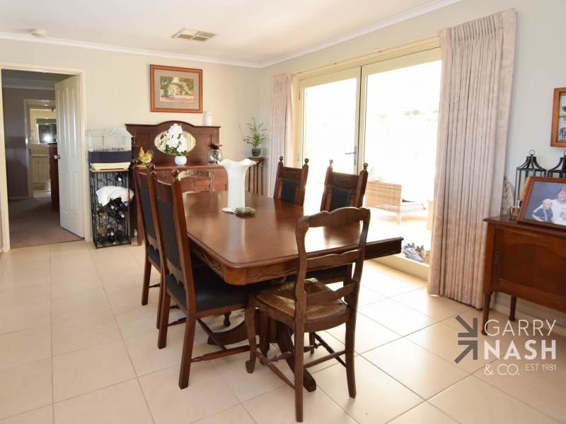 37 Omaru Road, Wangaratta South VIC 3678