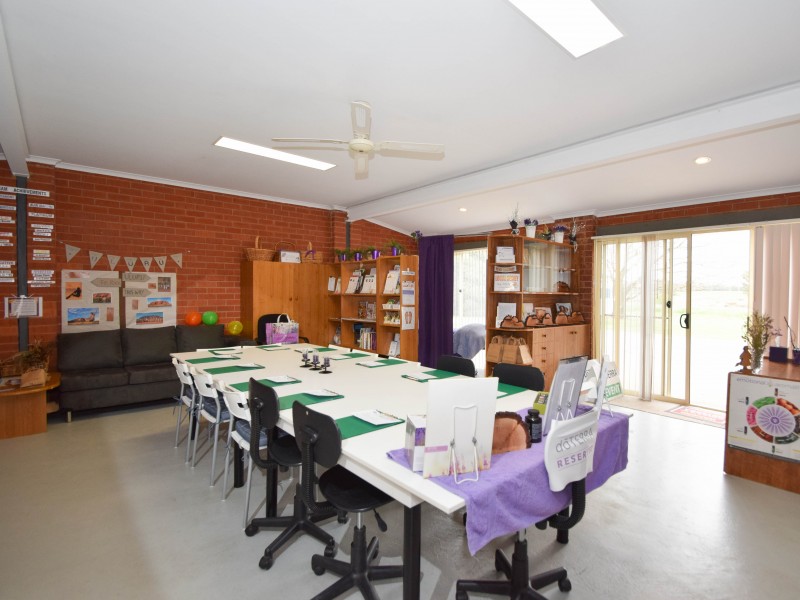 44 Simpson Street, Oxley VIC 3678