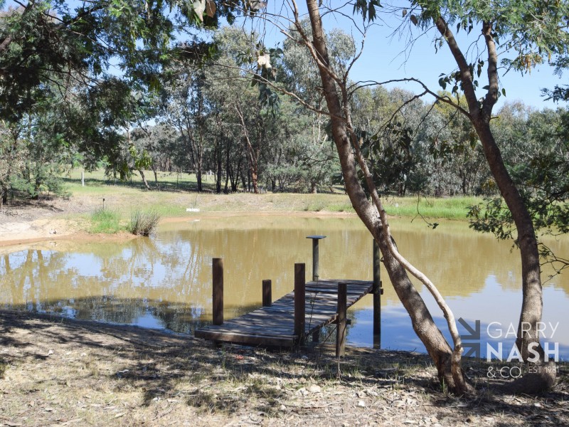 18 Rifle Range Road, Glenrowan VIC 3675