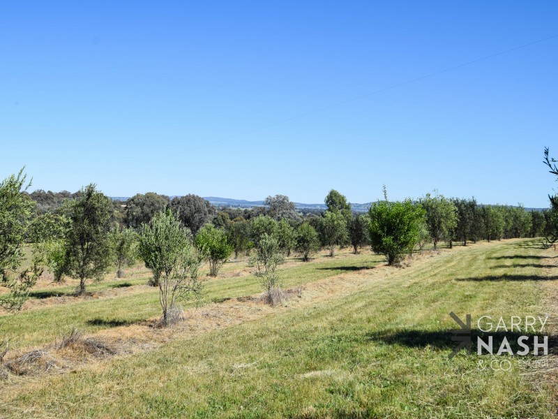 18 Rifle Range Road, Glenrowan VIC 3675