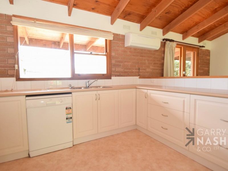 93 Snowdon Street, Oxley VIC 3678