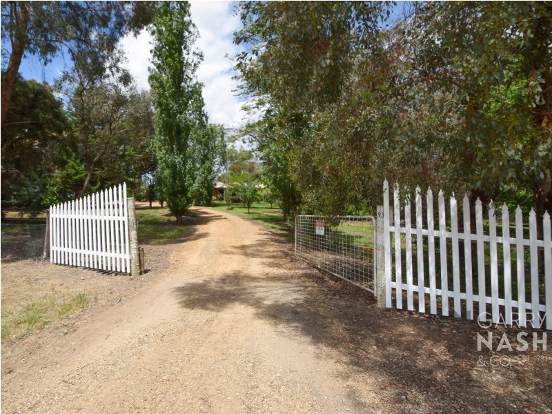 93 Snowdon Street, Oxley VIC 3678