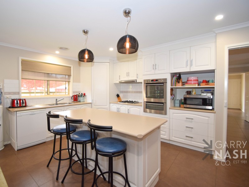 6 Colleen Close, Wangaratta VIC 3677