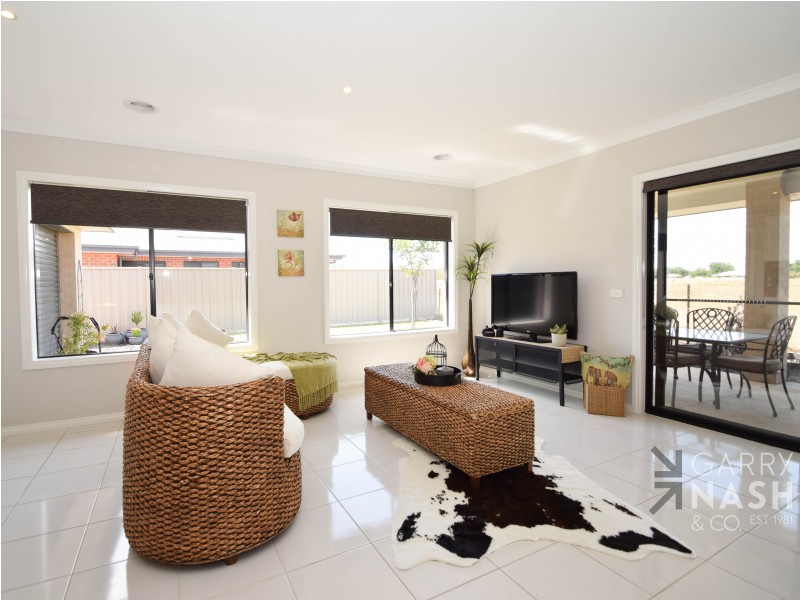 19 Kingfisher Drive, Wangaratta VIC 3677