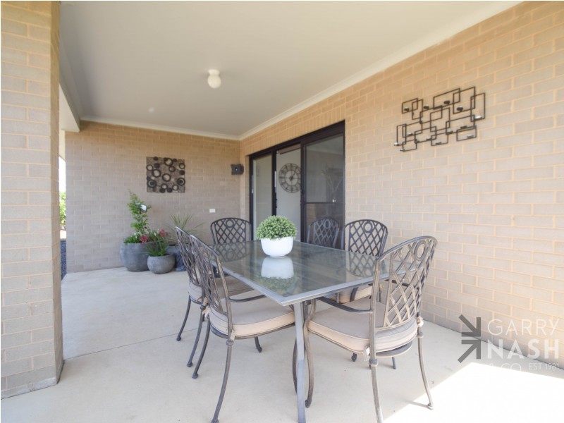 19 Kingfisher Drive, Wangaratta VIC 3677