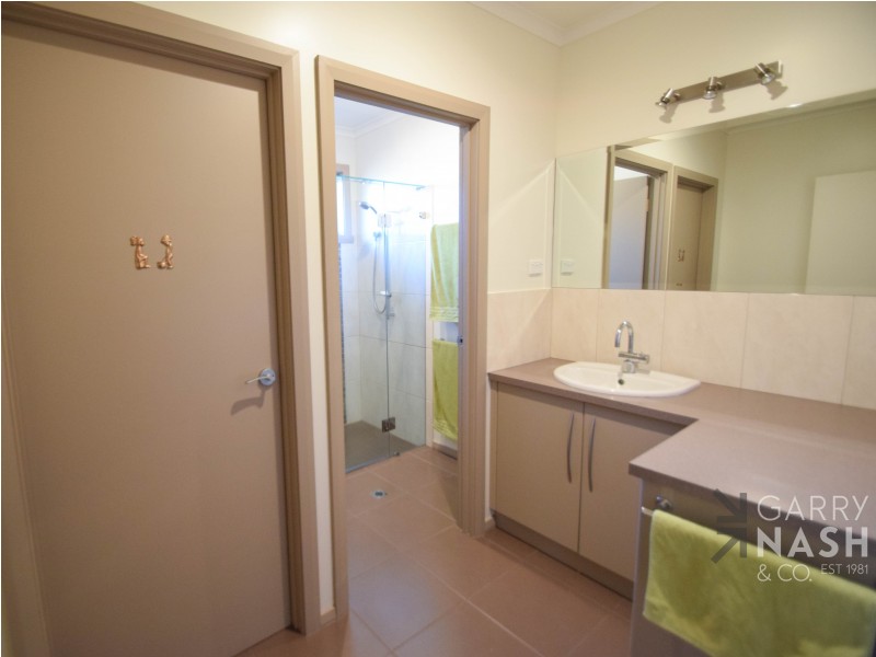 2 Lesley Court, Wangaratta VIC 3677