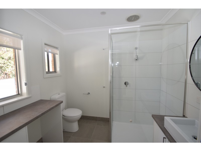 2/1 Moore Street, Wangaratta VIC 3677