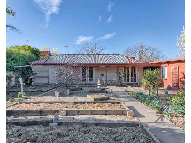 100 Rowan Street, Wangaratta VIC 3677