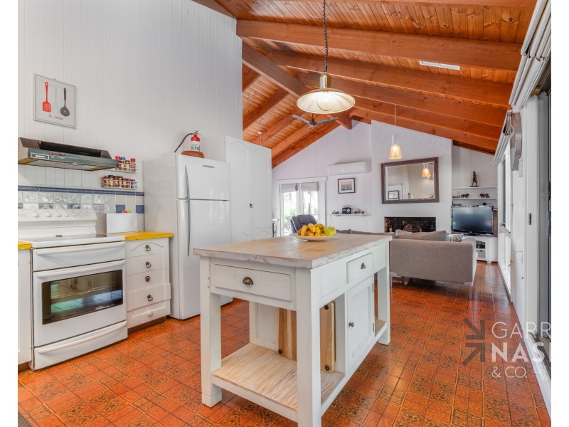 39 Yarrabee Road, Markwood VIC 3678