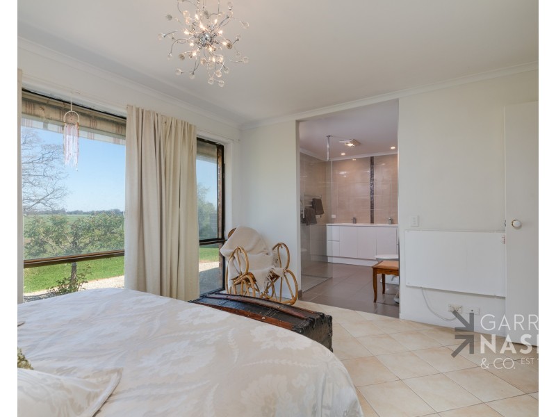 1090 Wangaratta-Eldorado Road, Londrigan VIC 3678