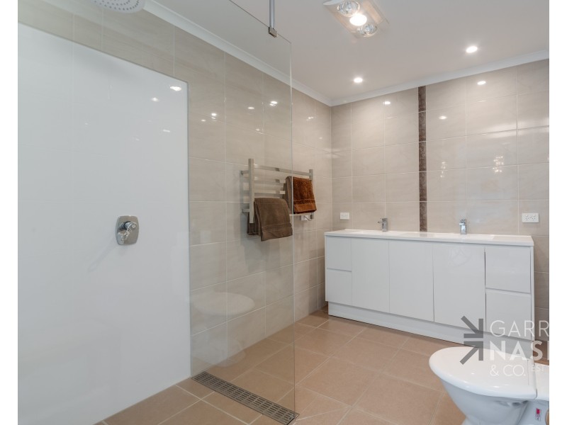 1090 Wangaratta-Eldorado Road, Londrigan VIC 3678