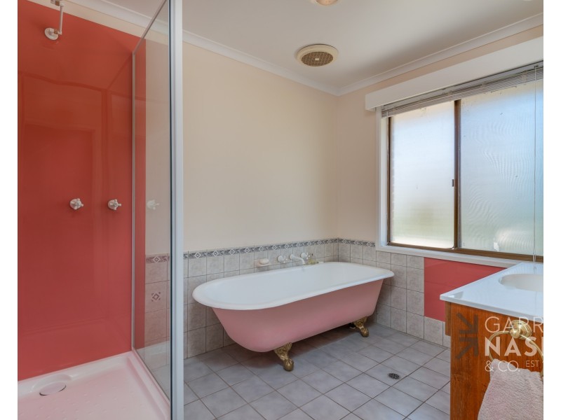 1090 Wangaratta-Eldorado Road, Londrigan VIC 3678