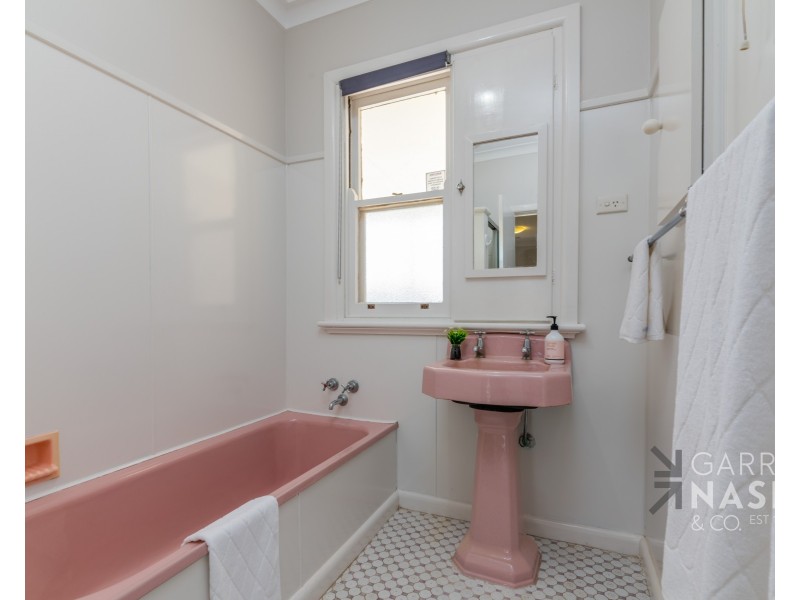 18 Irwin Avenue, Wangaratta VIC 3677