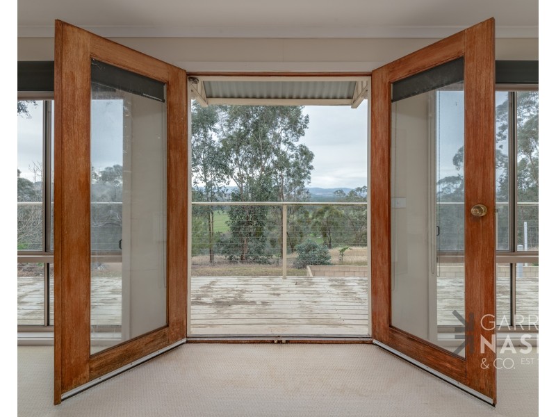 77 Illawong Road, Markwood VIC 3678