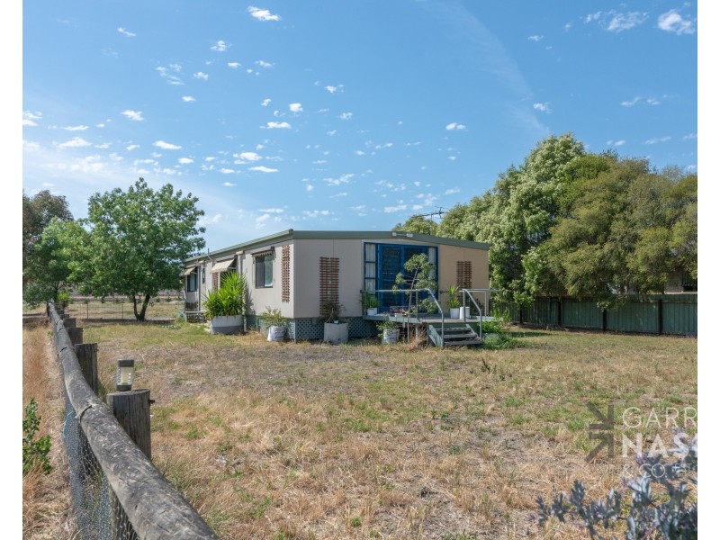 37 School Road, Springhurst VIC 3682