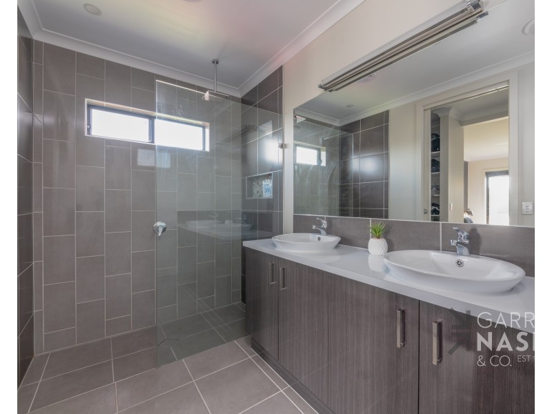 12 Nambrok Crescent, Wangaratta VIC 3677