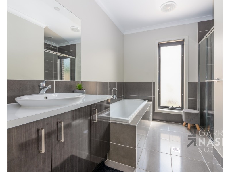 12 Nambrok Crescent, Wangaratta VIC 3677