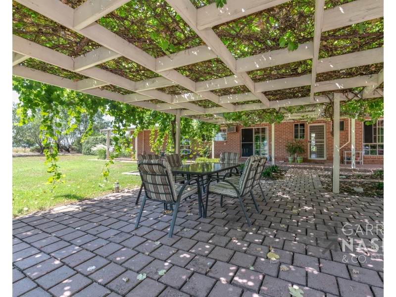 695 Wangaratta-Eldorado Road, Londrigan VIC 3678