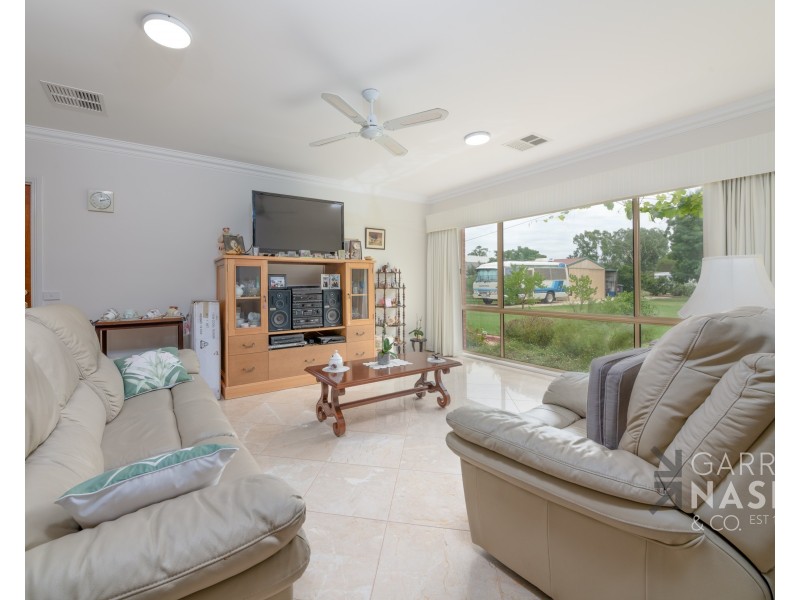 60 Smith Street, Oxley VIC 3678