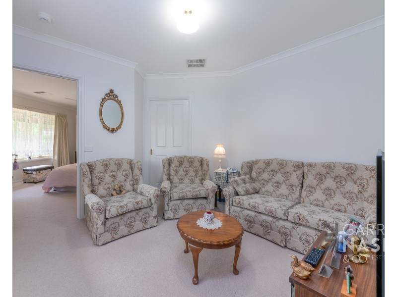 60 Smith Street, Oxley VIC 3678