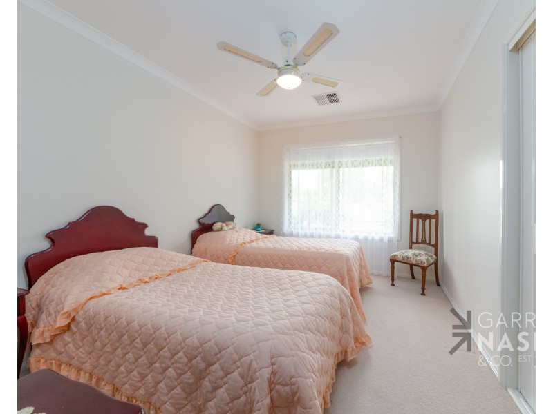 60 Smith Street, Oxley VIC 3678