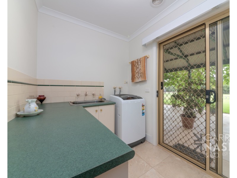 60 Smith Street, Oxley VIC 3678