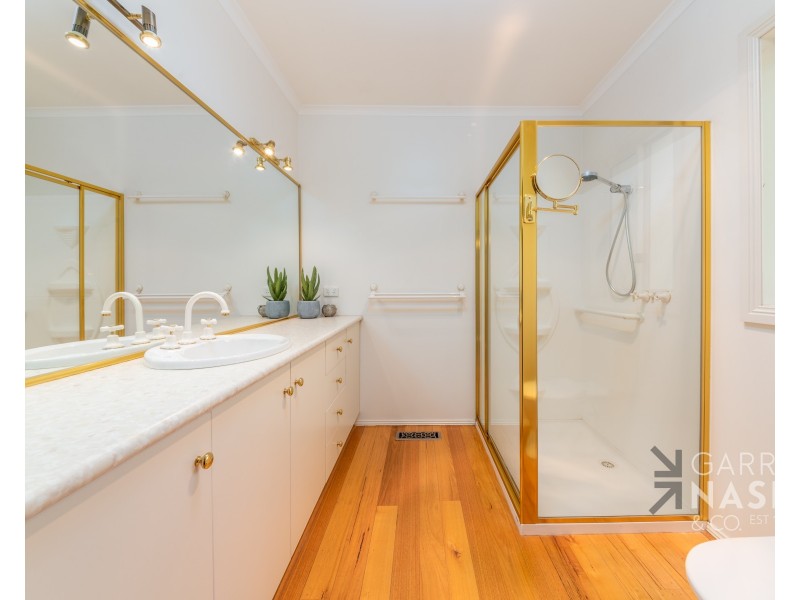 15 Dianne Close, Wangaratta VIC 3677