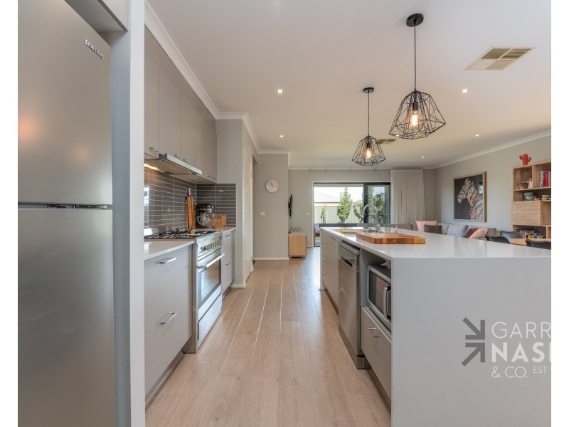 35 Nambrok Crescent, Wangaratta VIC 3677