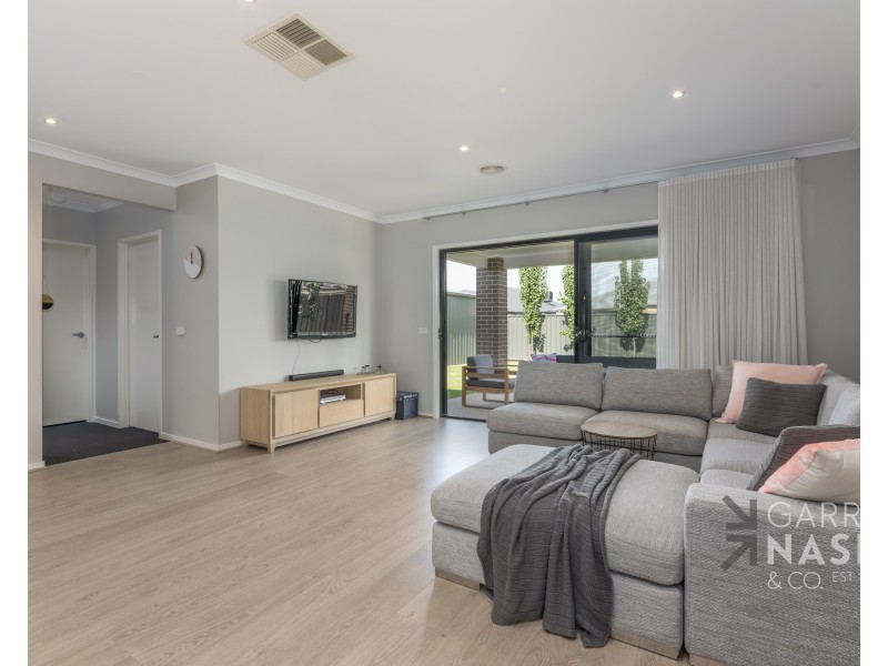 35 Nambrok Crescent, Wangaratta VIC 3677
