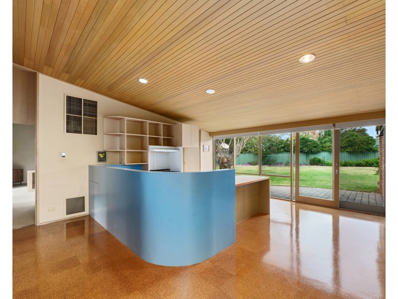 16 Gayer Avenue, Wangaratta VIC 3677