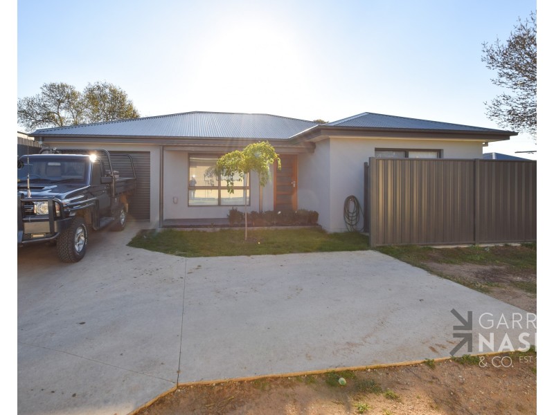 2/23 Irving Street, Wangaratta VIC 3677