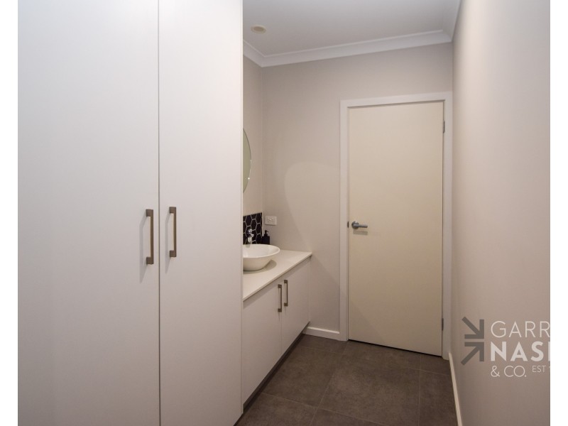 2/23 Irving Street, Wangaratta VIC 3677