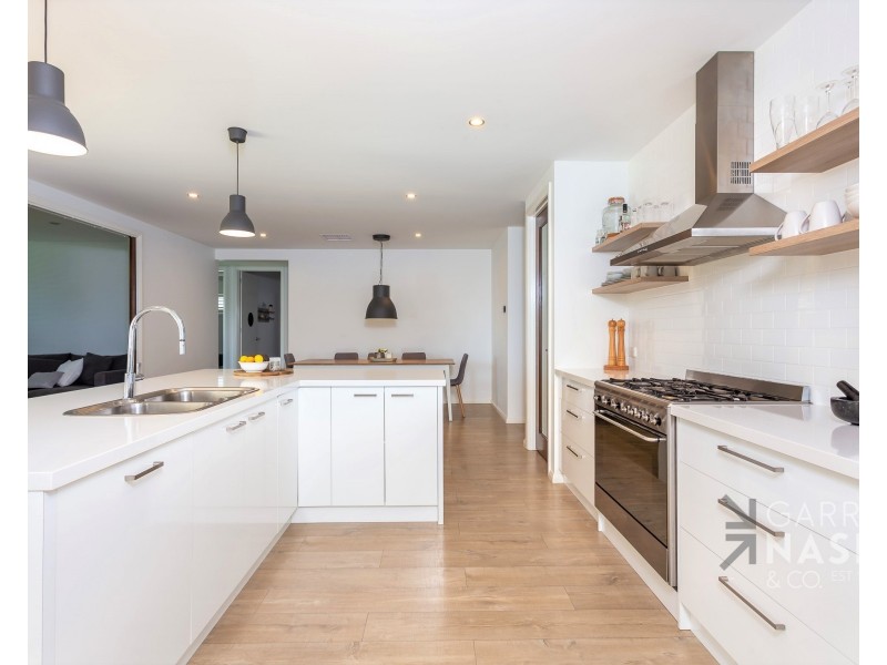 38 Arlington Park Avenue, Wangaratta VIC 3677 Garry Nash & Co Sold