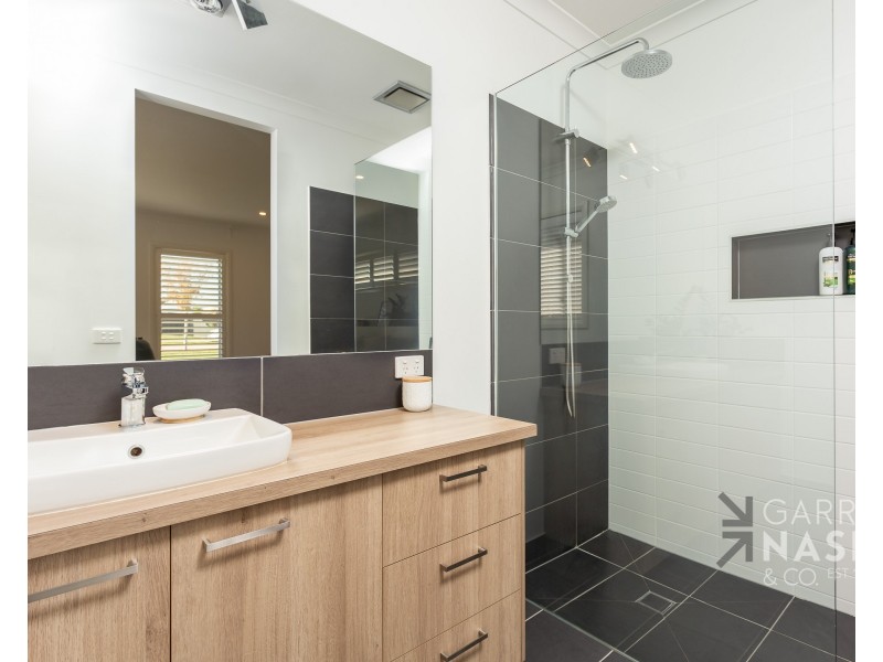 38 Arlington Park Avenue, Wangaratta VIC 3677 Garry Nash & Co Sold