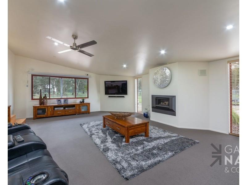 200 Oxley-Greta West Road, Oxley VIC 3678