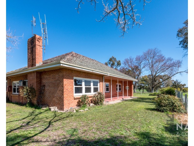 25 Rogash Road, Upper Ryans Creek VIC 3673